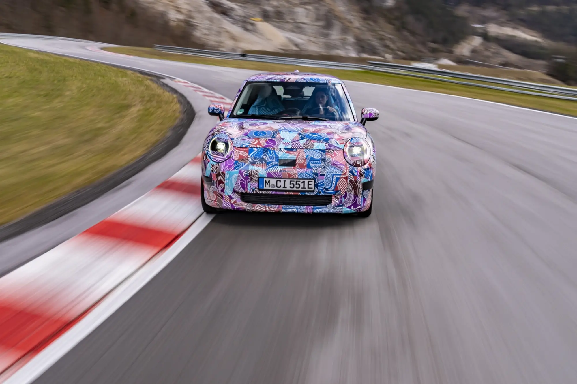 Mini Cooper Electric prototipo foto ufficiali - 19
