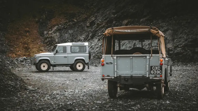 Land Rover Classic Defender Works V8 Islay Edition - 19