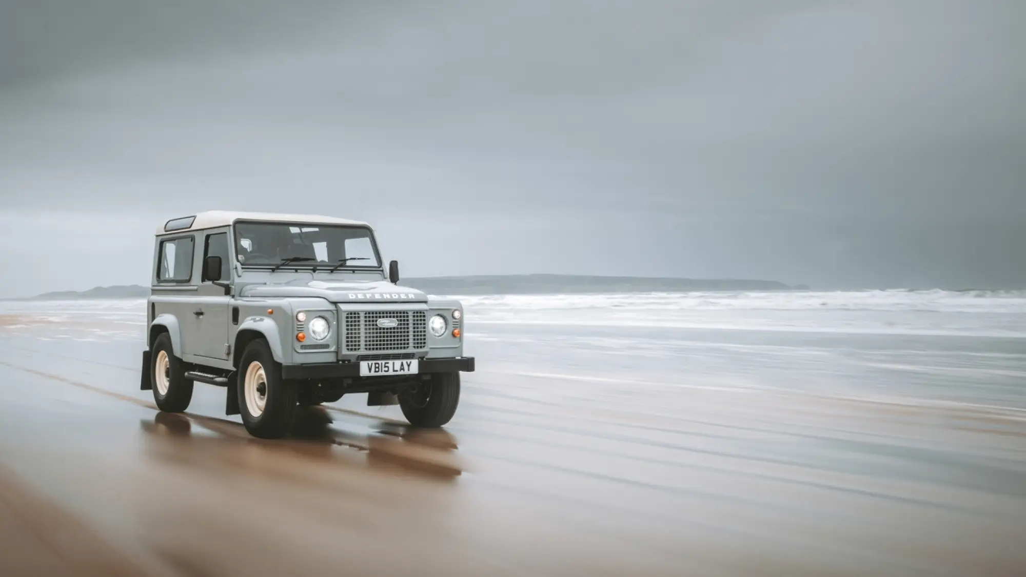 Land Rover Classic Defender Works V8 Islay Edition - 1