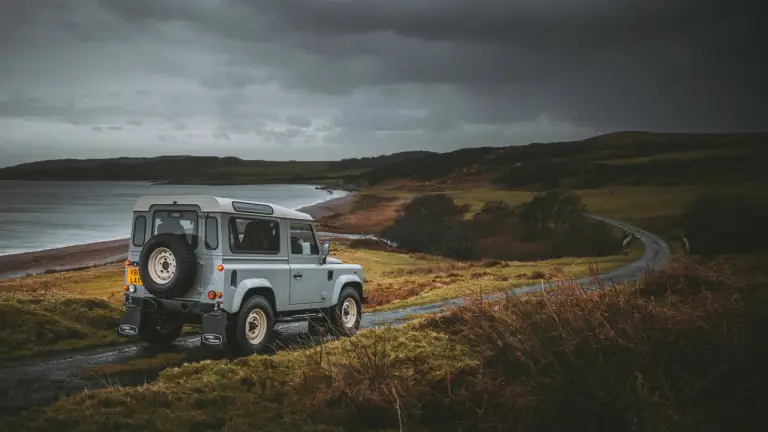 Land Rover Classic Defender Works V8 Islay Edition - 2