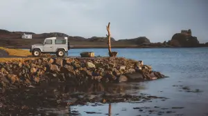 Land Rover Classic Defender Works V8 Islay Edition - 8