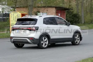 Volkswagen T-Cross 2024 - Foto Spia 04-05-2023 - 10