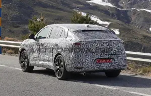 Renault Austral Coupe - Foto spia 04-05-2023 - 9