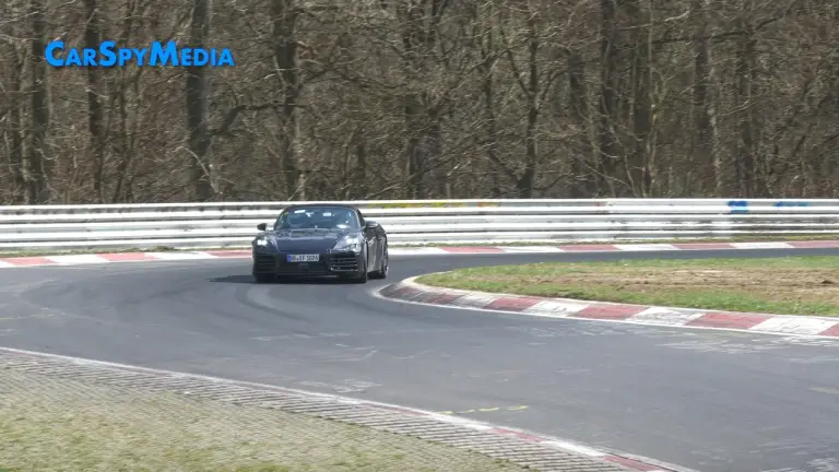 Porsche 718 Boxster 2025 prototipo Nurburgring - 20