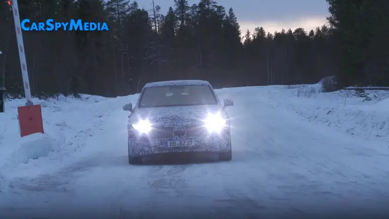 Mercedes EQA Sedan prototipo Scandinavia - 4
