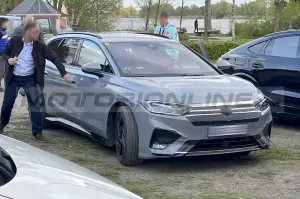 Volkswagen ID.7 Variant - Foto Spia 08-05-2023 - 1