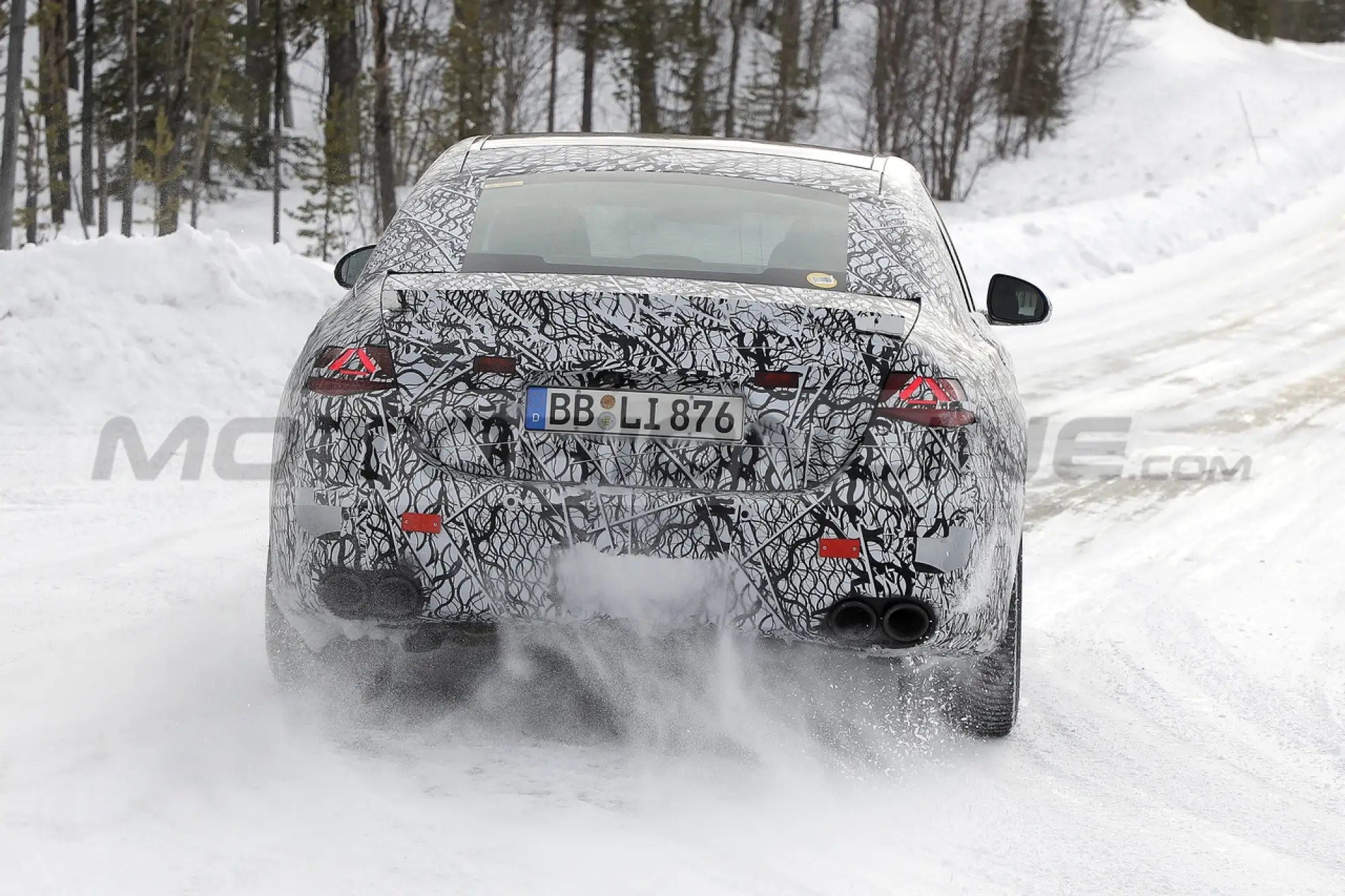Mercedes-AMG E 53 2024 - Foto Spia 10-05-2023 - 9