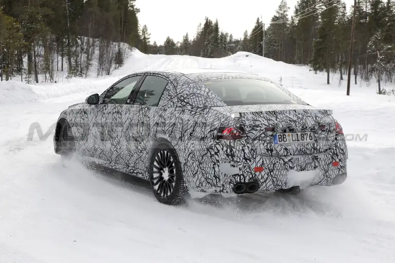 Mercedes-AMG E 53 2024 - Foto Spia 10-05-2023 - 7