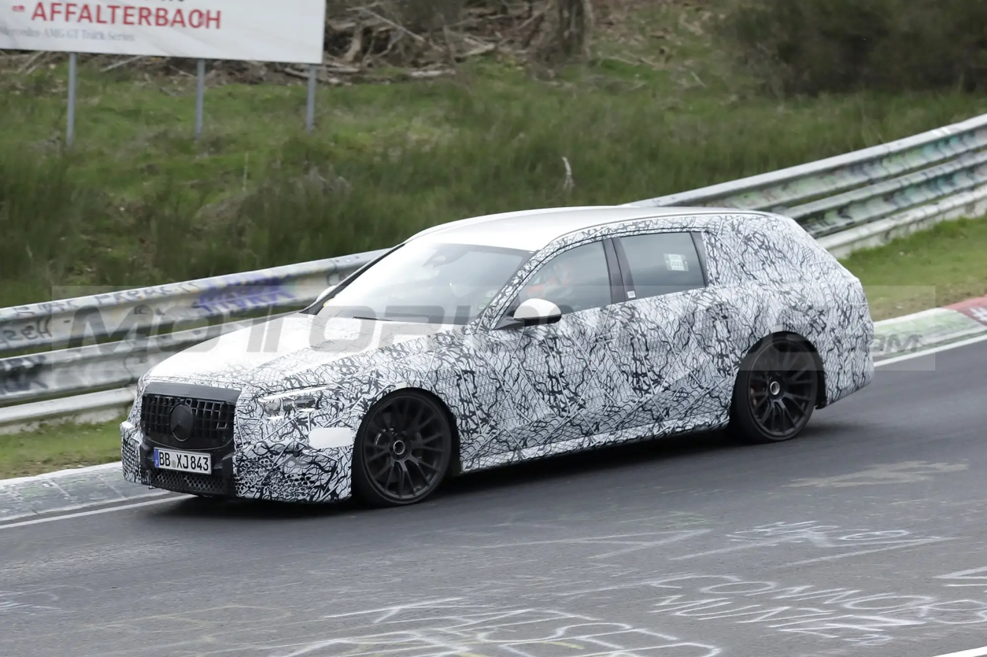 Mercedes-AMG E 53 2024 - Foto Spia 10-05-2023 - 17