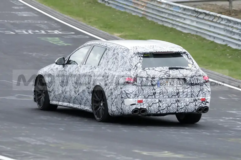 Mercedes-AMG E 53 2024 - Foto Spia 10-05-2023 - 21