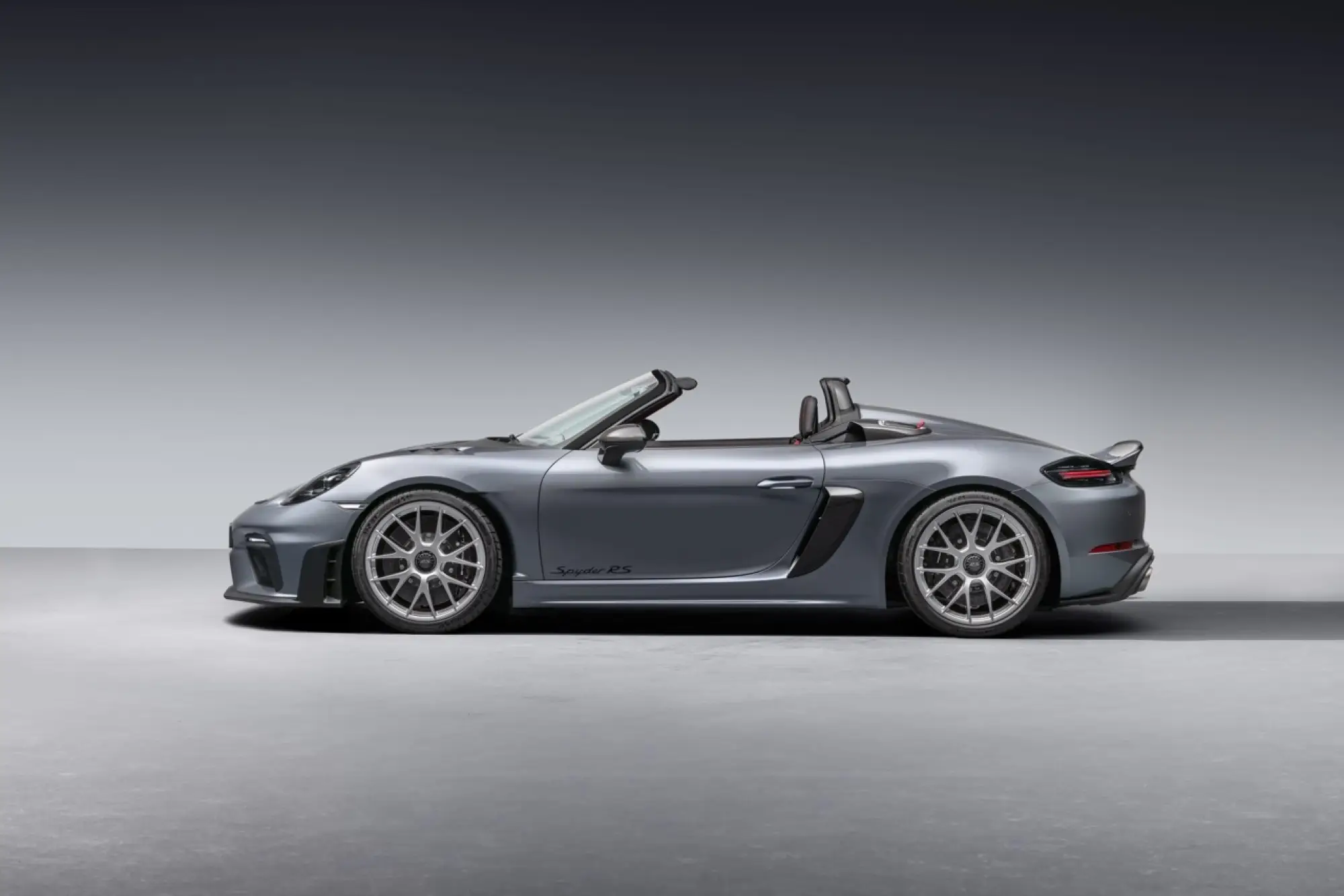 Porsche 718 Spyder RS - Foto ufficiali - 13