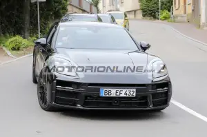 Porsche Panamera - Foto spia 11-5-2023