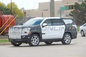 Chevrolet Tahoe High Country 2024 - Foto Spia 12-05-2023 - 5