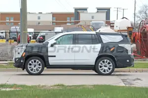 Chevrolet Tahoe High Country 2024 - Foto Spia 12-05-2023 - 8