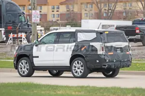 Chevrolet Tahoe High Country 2024 - Foto Spia 12-05-2023 - 9