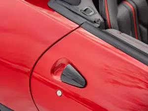 Ferrari SA Aperta 2011 asta