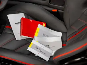 Ferrari SA Aperta 2011 asta