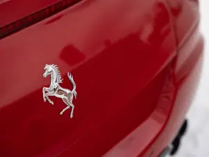 Ferrari SA Aperta 2011 asta