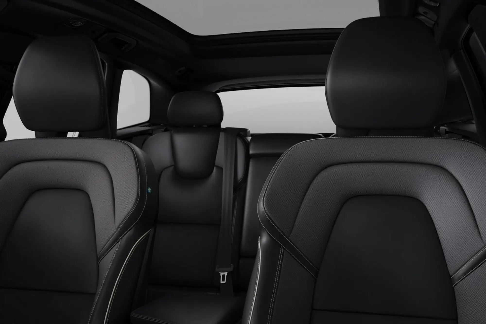 Volvo XC60 Black Edition - 4