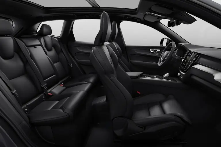 Volvo XC60 Black Edition - 1