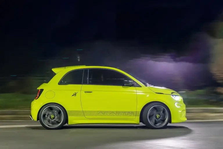 La nuova Abarth 500e 2023: prova su strada - 3