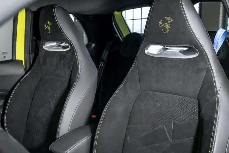 La nuova Abarth 500e 2023: prova su strada - 8