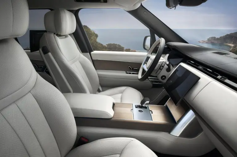 Range Rover 2024 - 30