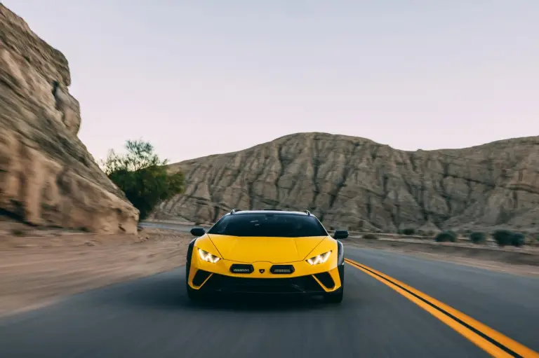 Lamborghini Huracan Sterrato California - 65