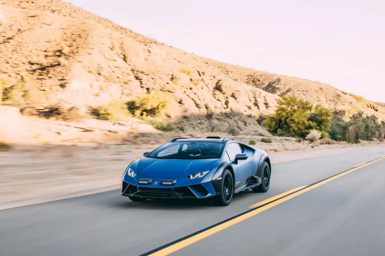 Lamborghini Huracan Sterrato California - 50