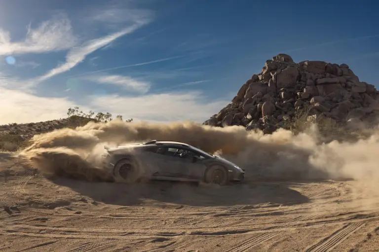 Lamborghini Huracan Sterrato California - 80