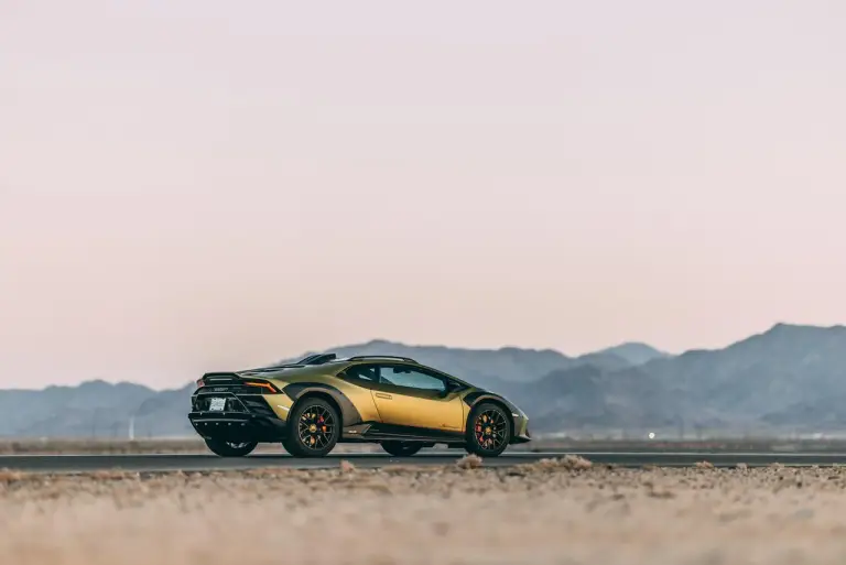 Lamborghini Huracan Sterrato California - 94