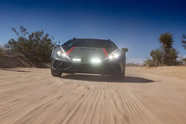 Lamborghini Huracan Sterrato California - 79