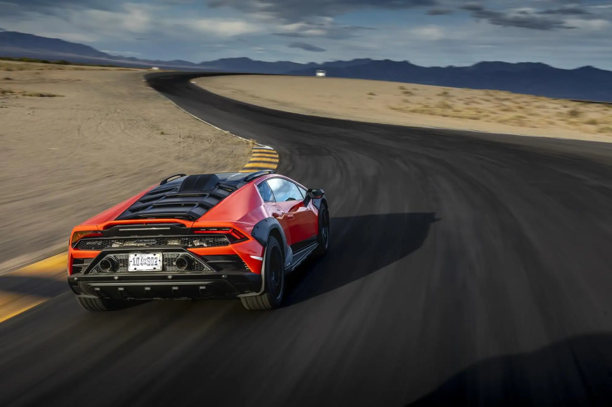 Lamborghini Huracan Sterrato California - 31