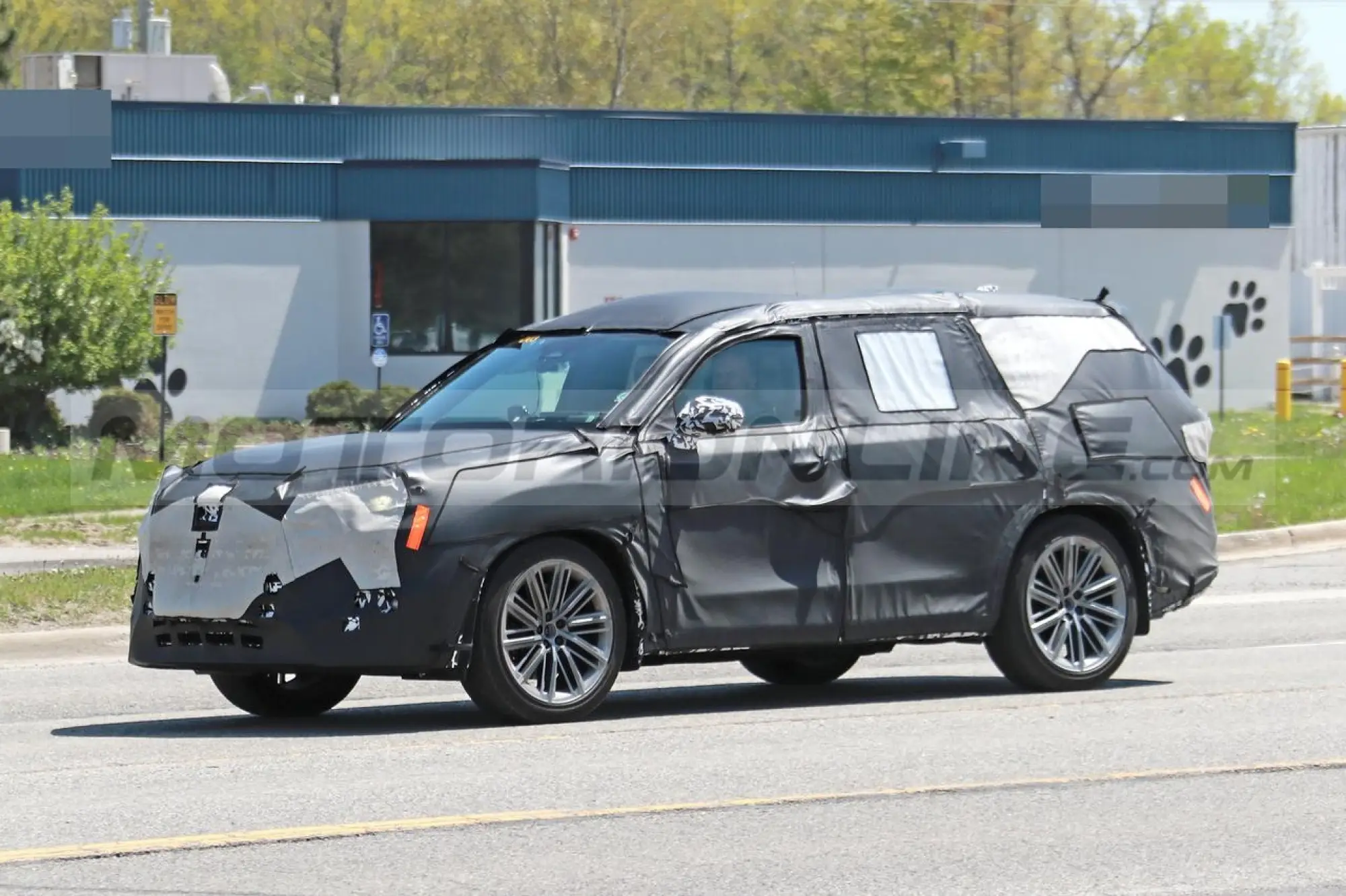Lexus TX 2024 - Foto Spia 19-05-2023 - 3
