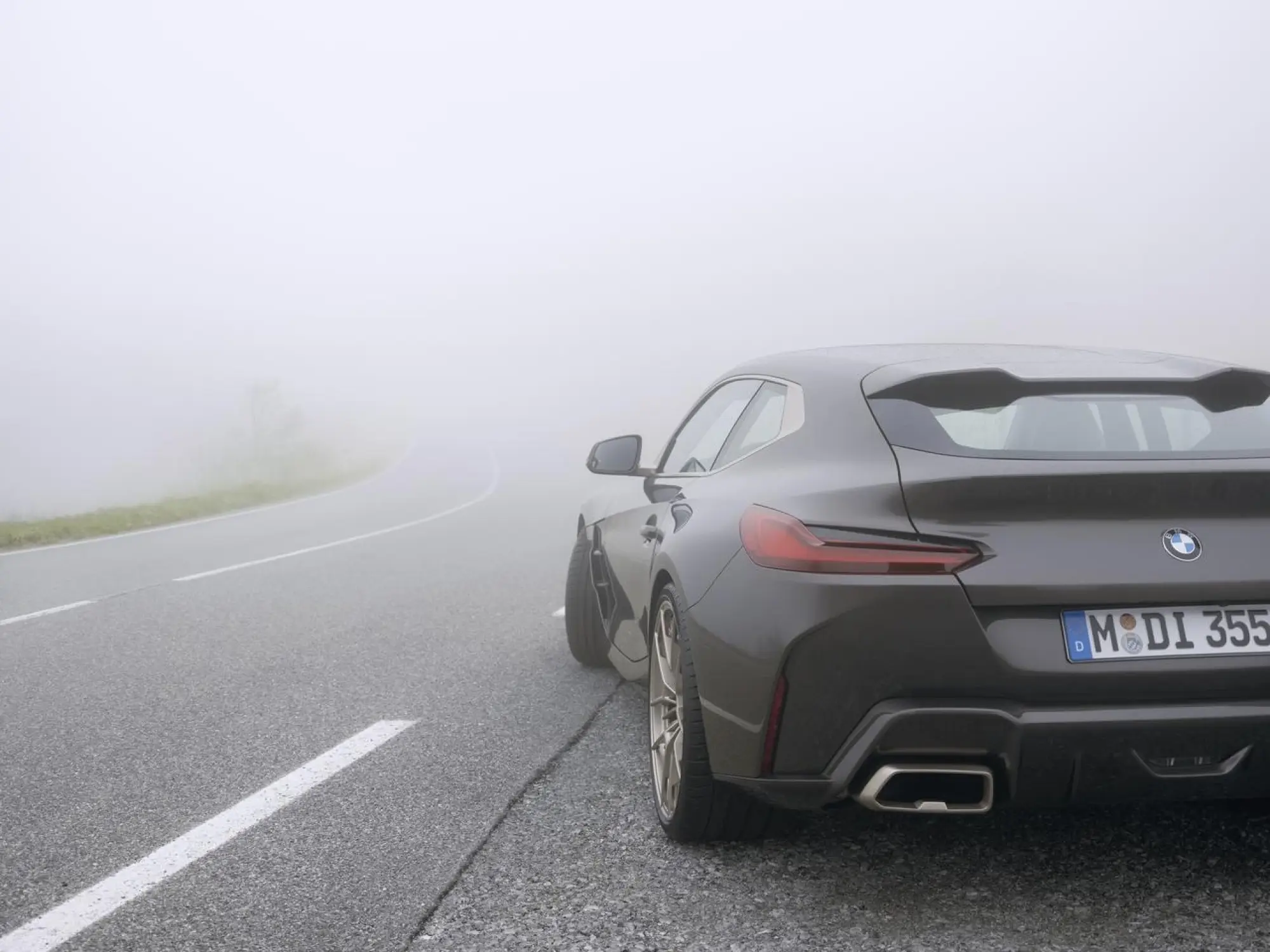 BMW Concept Touring Coupe - 18