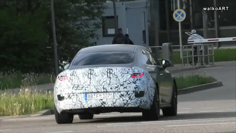 Mercedes CLE Coupe e Cabrio prototipi - 24