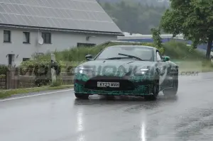 Aston Martin Vantage successore - Foto Spia 23-05-2023