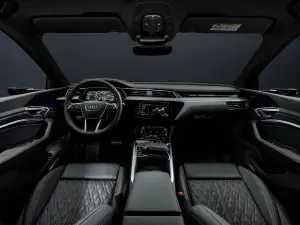 Audi SQ8 e-tron ed SQ8 Sportback e-tron Italia