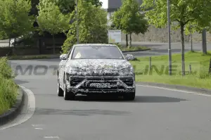 Lamborghini Urus PHEV - Foto Spia 24-05-2023 - 6