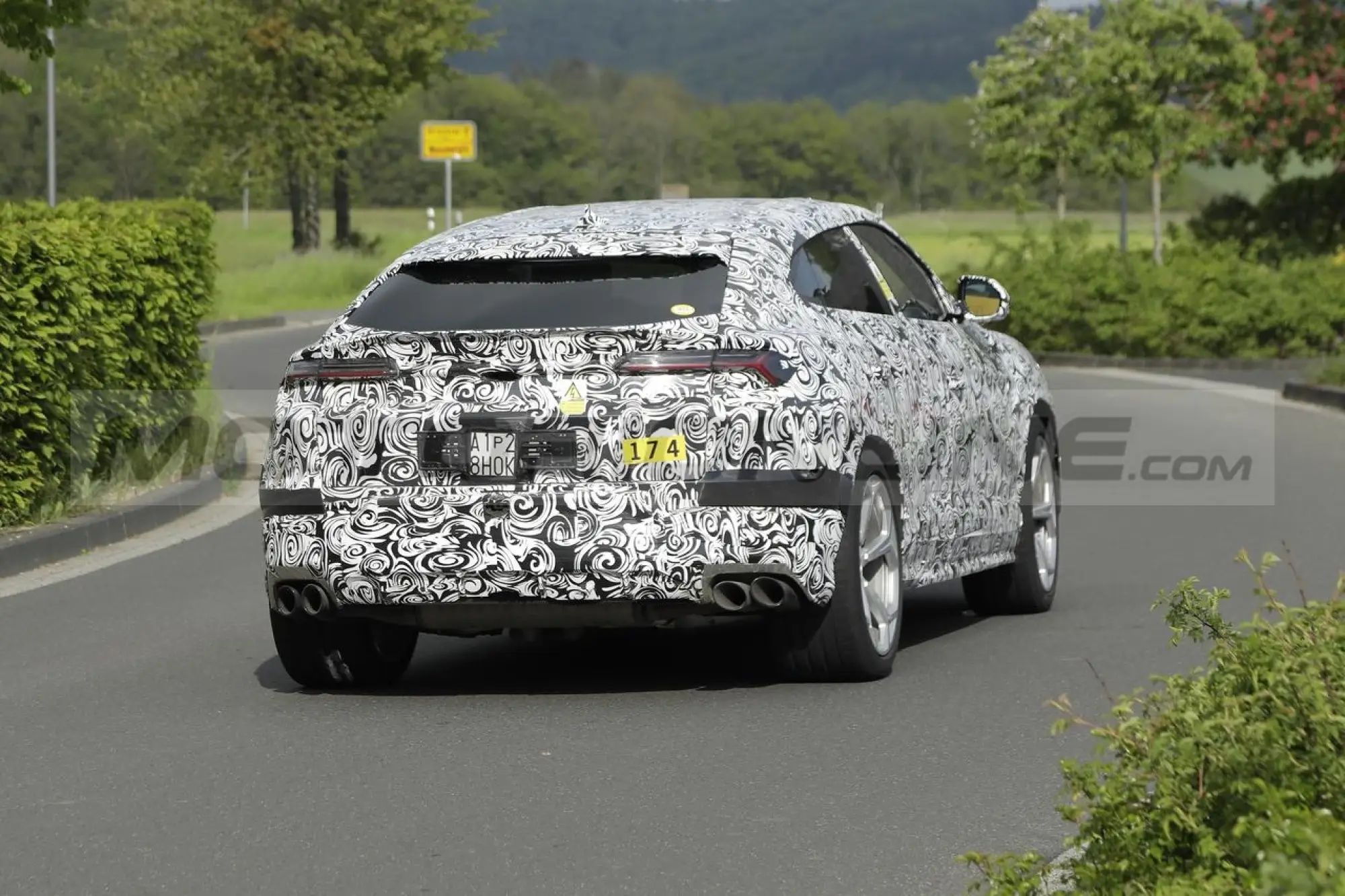 Lamborghini Urus PHEV - Foto Spia 24-05-2023 - 2