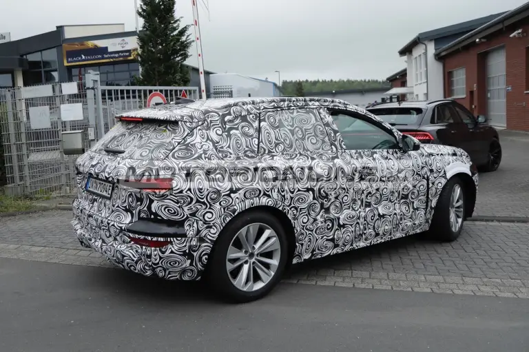 Audi Q6 e-tron - Foto spia 24-5-2023 - 8