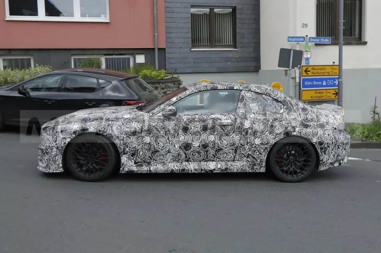 Nuova BMW M2 CS - Foto Spia 25-05-2023 - 4