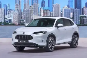 Toyota ZR-V 2023: anteprima-prova