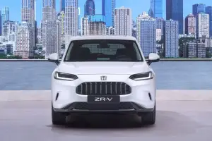 Toyota ZR-V 2023: anteprima-prova