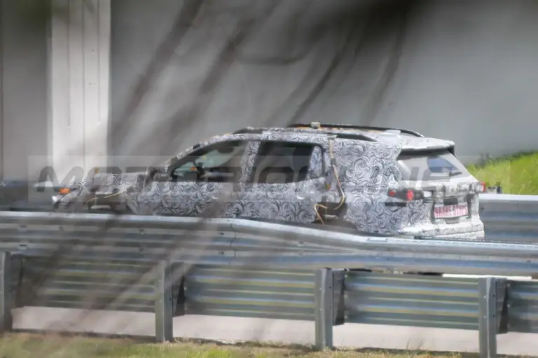 Chevrolet Equinox 2025 - Foto Spia 26-05-2023 - 1