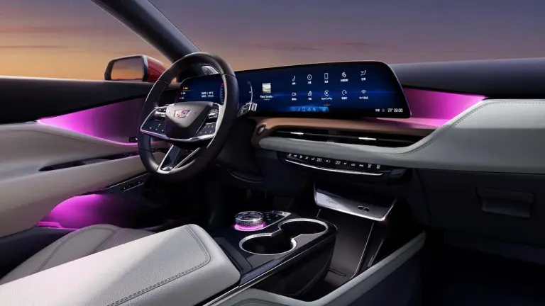 Cadillac GT4 - 34