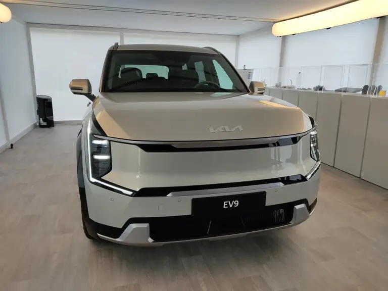 Kia EV9 - Foto Live Francoforte - 31