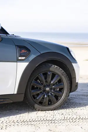 Mini Cooper S Countryman ALL4 Uncharted Edition