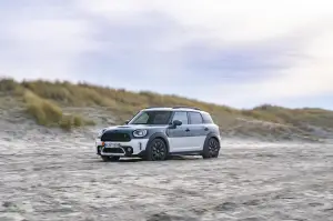 Mini Cooper S Countryman ALL4 Uncharted Edition - 8