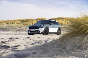 Mini Cooper S Countryman ALL4 Uncharted Edition